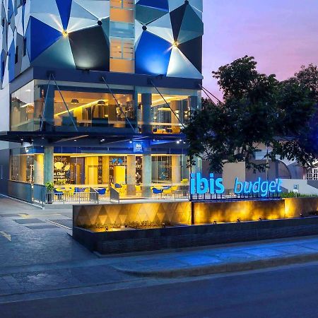 Ibis Budget Cirebon Esterno foto