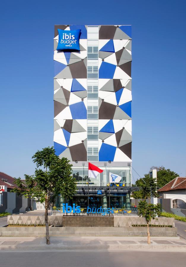 Ibis Budget Cirebon Esterno foto