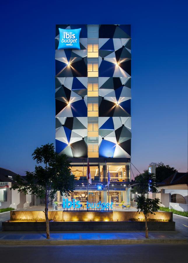 Ibis Budget Cirebon Esterno foto