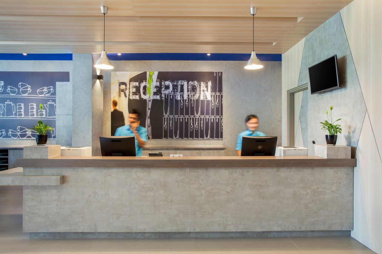 Ibis Budget Cirebon Esterno foto