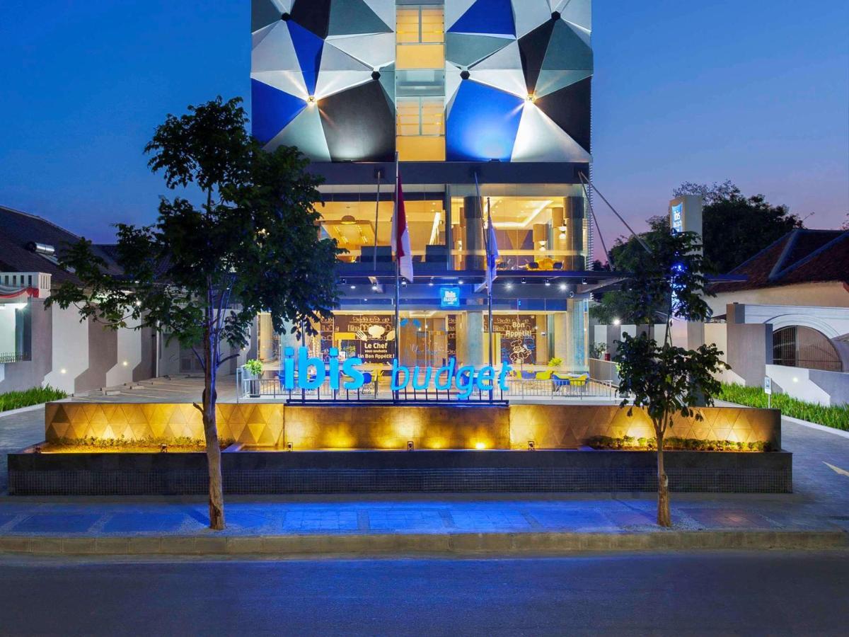 Ibis Budget Cirebon Esterno foto