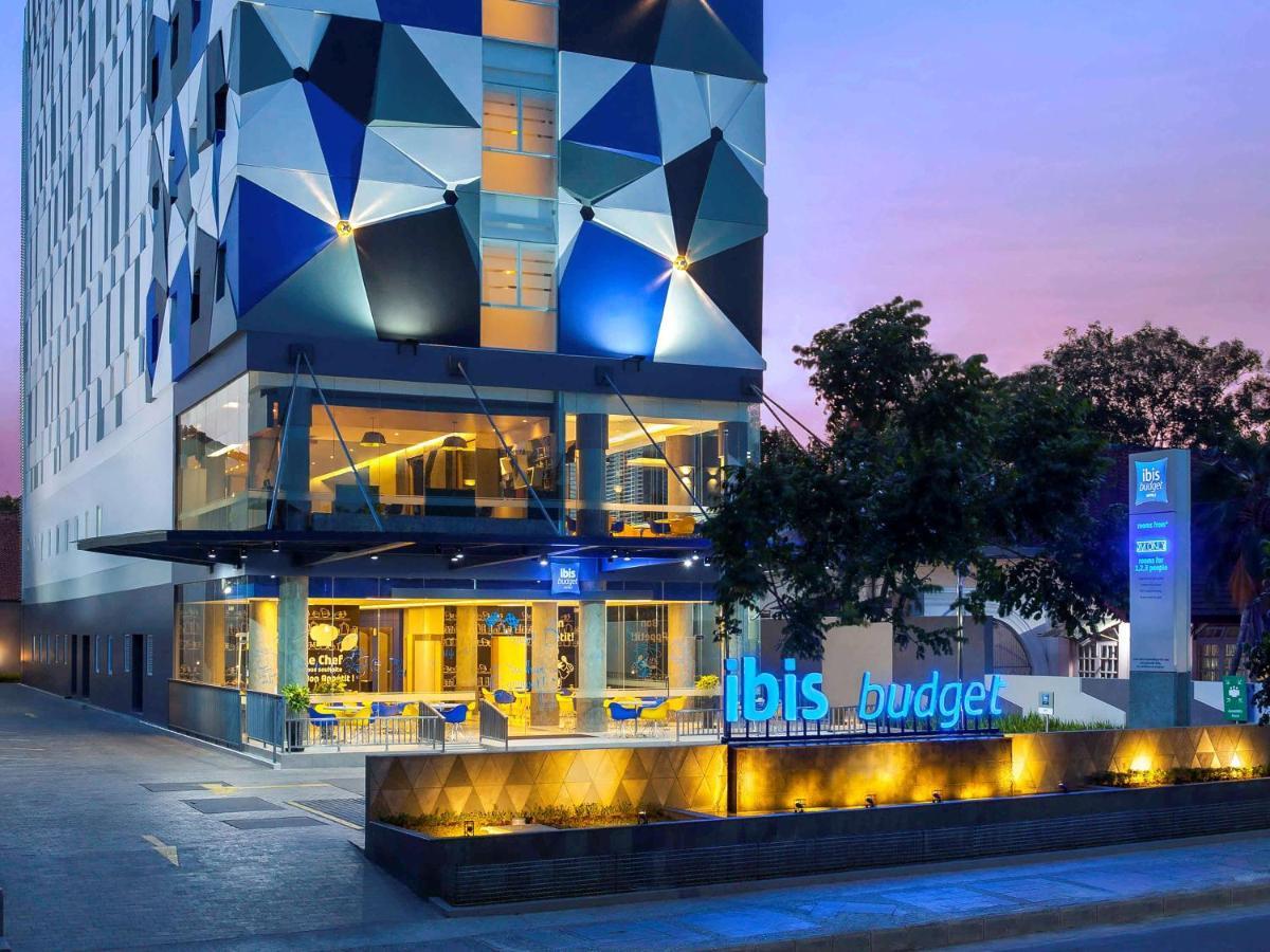 Ibis Budget Cirebon Esterno foto